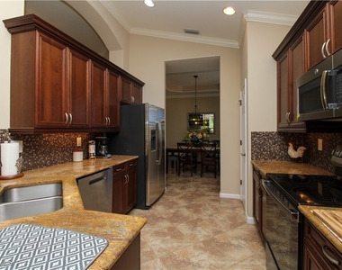 6657 Alden Woods Circle - Photo Thumbnail 14