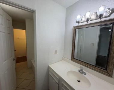 7821 Cook Road - Photo Thumbnail 10
