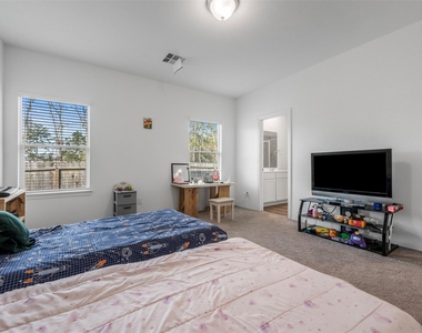 21214 George Vancouver Court - Photo Thumbnail 13