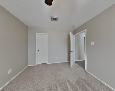 18607 Twigsworth Lane - Photo Thumbnail 14