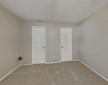 18607 Twigsworth Lane - Photo Thumbnail 17