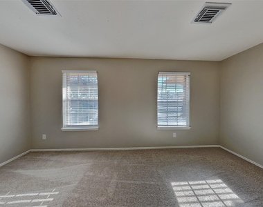 18607 Twigsworth Lane - Photo Thumbnail 8
