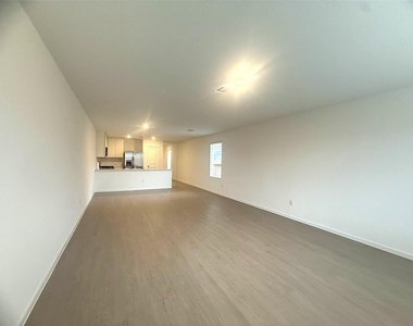 1520 Sunset Ridge Drive - Photo Thumbnail 3