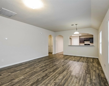 18803 Brescia Lane - Photo Thumbnail 3