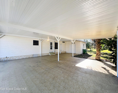 909 Sequoia Street - Photo Thumbnail 1