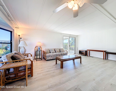 909 Sequoia Street - Photo Thumbnail 9