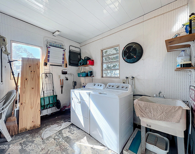 909 Sequoia Street - Photo Thumbnail 14