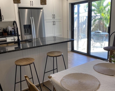 3274 Sand Court - Photo Thumbnail 5