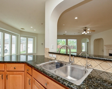 12522 Aliso Bend Lane - Photo Thumbnail 10