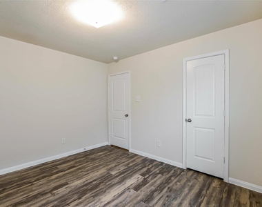 5635 Long Arbor Lane - Photo Thumbnail 8