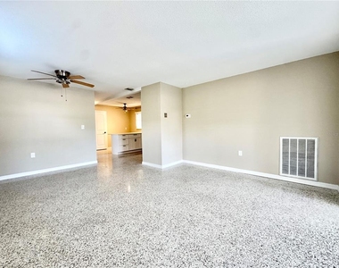 4335 Floramar Terrace - Photo Thumbnail 16