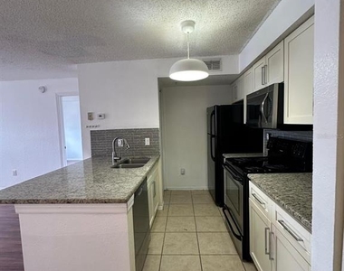 2210 Grand Cayman Court - Photo Thumbnail 5