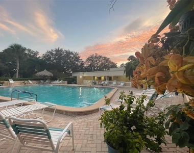 2618 Cove Cay Drive - Photo Thumbnail 15
