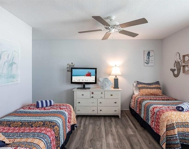 6154 Midnight Pass Road - Photo Thumbnail 9