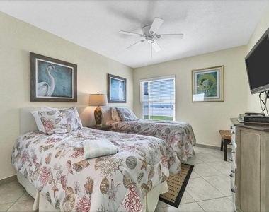 6154 Midnight Pass Road - Photo Thumbnail 10