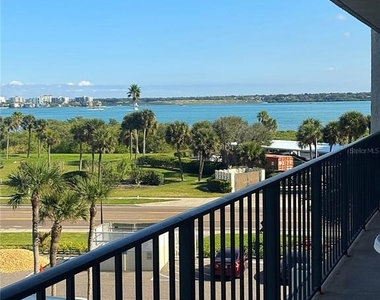 1480 Gulf Boulevard - Photo Thumbnail 4