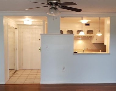 4141 Bayshore Boulevard S - Photo Thumbnail 2