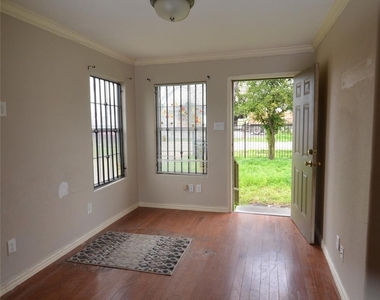 7326 Eagle Pass Street - Photo Thumbnail 21