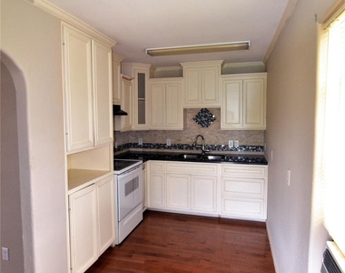 7326 Eagle Pass Street - Photo Thumbnail 8