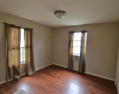 7326 Eagle Pass Street - Photo Thumbnail 12