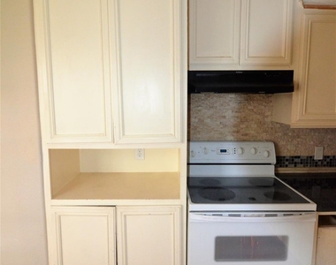 7326 Eagle Pass Street - Photo Thumbnail 18