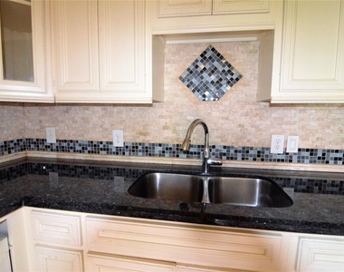 7326 Eagle Pass Street - Photo Thumbnail 19
