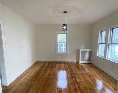 24 Stafford Avenue - Photo Thumbnail 3