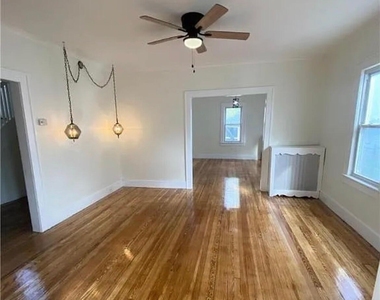 24 Stafford Avenue - Photo Thumbnail 2