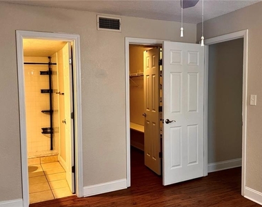 205 Lewfield Circle - Photo Thumbnail 17