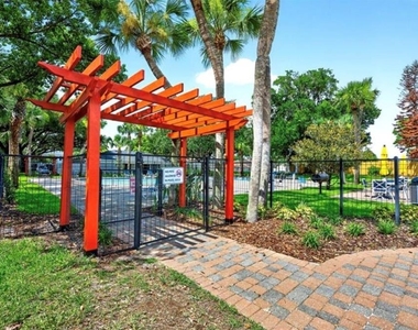 205 Lewfield Circle - Photo Thumbnail 33