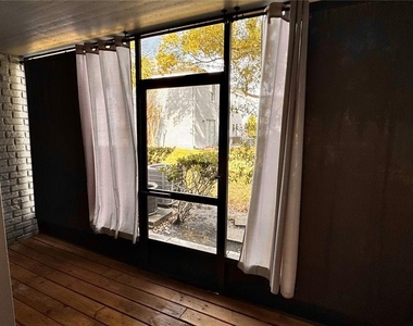 205 Lewfield Circle - Photo Thumbnail 26