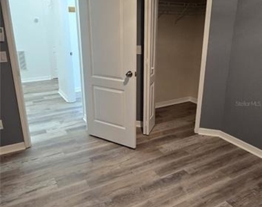 2754 Creekmore Court - Photo Thumbnail 12