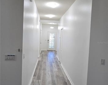 2754 Creekmore Court - Photo Thumbnail 9