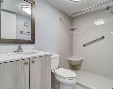 3217 Westridge Boulevard - Photo Thumbnail 11