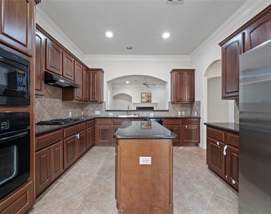14443 Basalt Lane - Photo Thumbnail 12