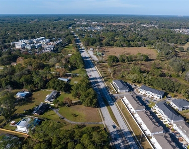 704 Nw 126th Terrace - Photo Thumbnail 24