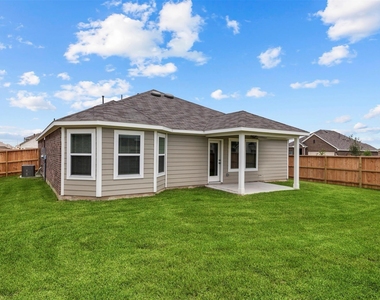 3003 Middleton Drive - Photo Thumbnail 12
