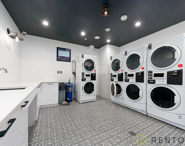 889 Bushwick Avenue - Photo Thumbnail 4
