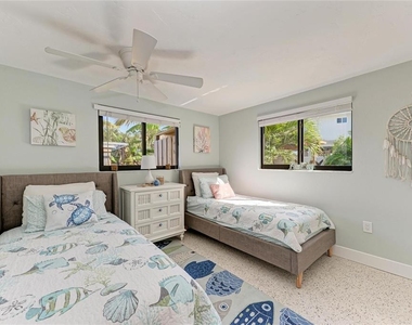 730 Fox Street - Photo Thumbnail 29