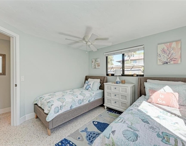 730 Fox Street - Photo Thumbnail 30
