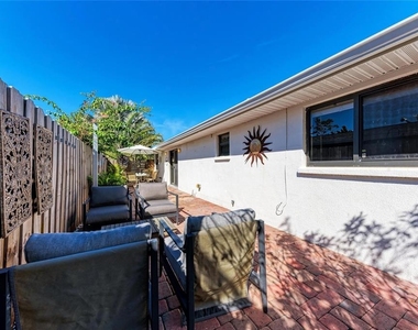730 Fox Street - Photo Thumbnail 35