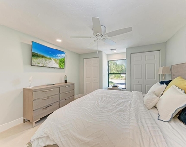 730 Fox Street - Photo Thumbnail 20