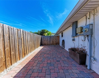 730 Fox Street - Photo Thumbnail 34
