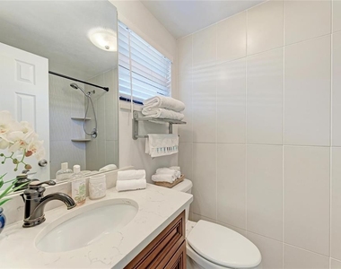 730 Fox Street - Photo Thumbnail 23