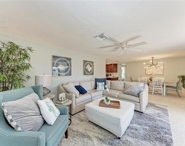730 Fox Street - Photo Thumbnail 8