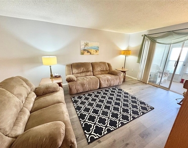 3064 Lake Bayshore Drive - Photo Thumbnail 44