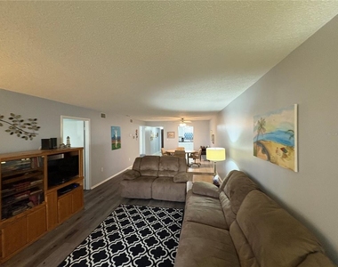 3064 Lake Bayshore Drive - Photo Thumbnail 22