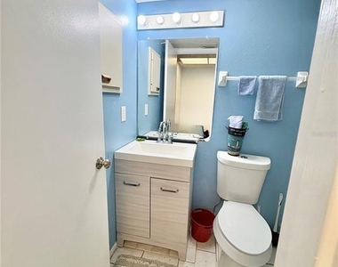 3064 Lake Bayshore Drive - Photo Thumbnail 54