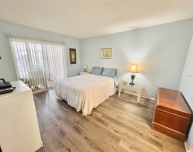 3064 Lake Bayshore Drive - Photo Thumbnail 50