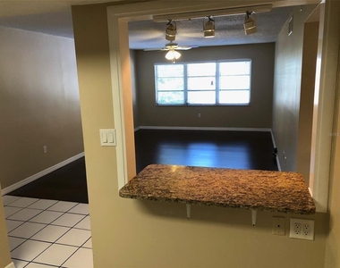 2023 Hyde Park Street - Photo Thumbnail 3